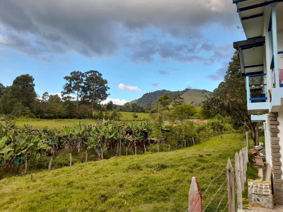 Hotel Vista Farallones Jardín Buitenkant foto